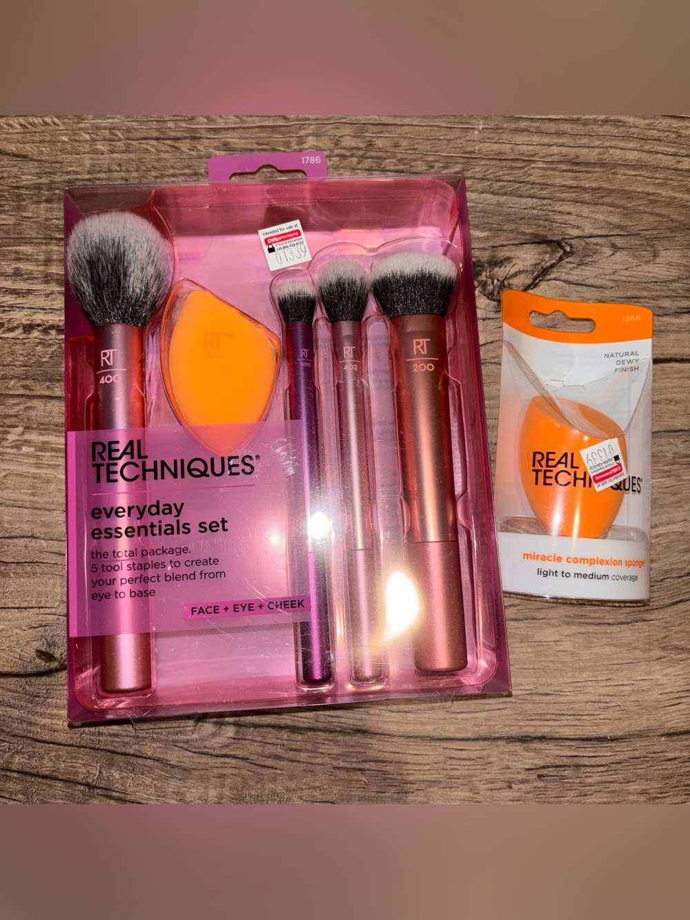 Real Techniques Brush & Sponge Set